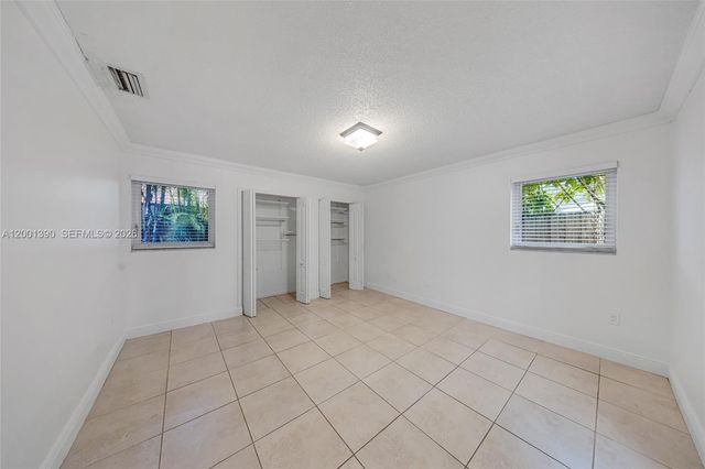 72 SW 113th Ave, Sweetwater, FL 33174