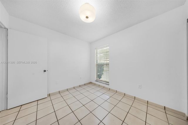 72 SW 113th Ave, Sweetwater, FL 33174