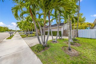 72 SW 113th Ave, Sweetwater, FL 33174