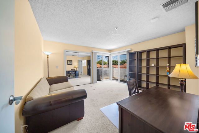 527 W Harvard Street 4, Glendale, CA 91204