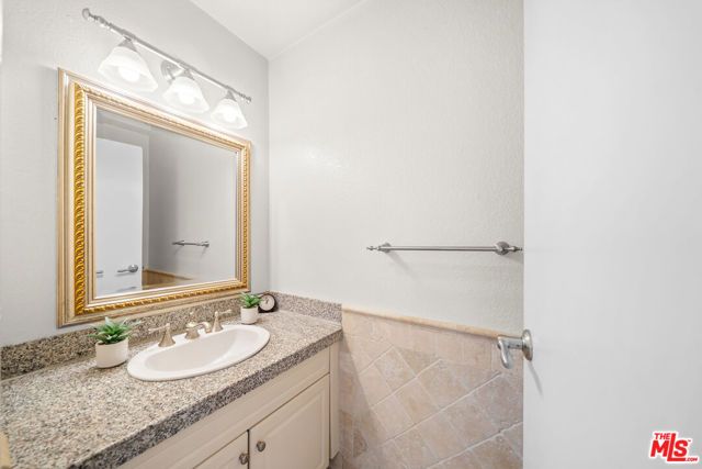 527 W Harvard Street 4, Glendale, CA 91204