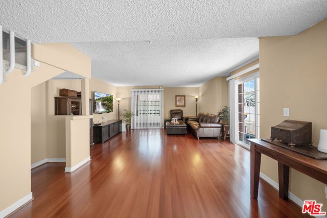 527 W Harvard Street 4, Glendale, CA 91204