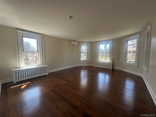 55 Sea Cliff Avenue, Sea Cliff, NY 11579