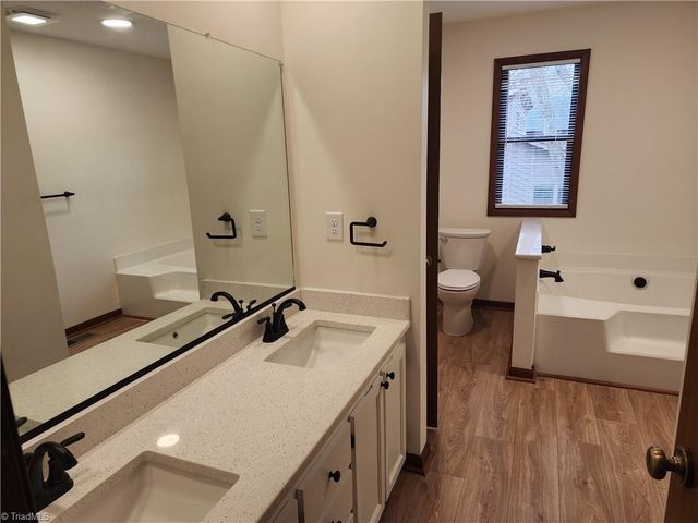 1901 Stonewood Drive, Winston-salem, NC 27103