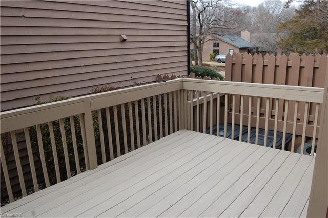 1901 Stonewood Drive, Winston-salem, NC 27103