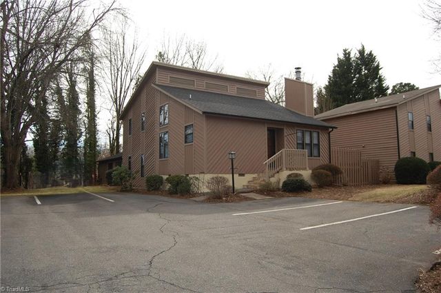 1901 Stonewood Drive, Winston-salem, NC 27103