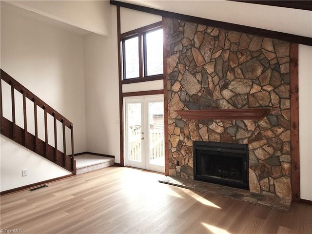 1901 Stonewood Drive, Winston-salem, NC 27103