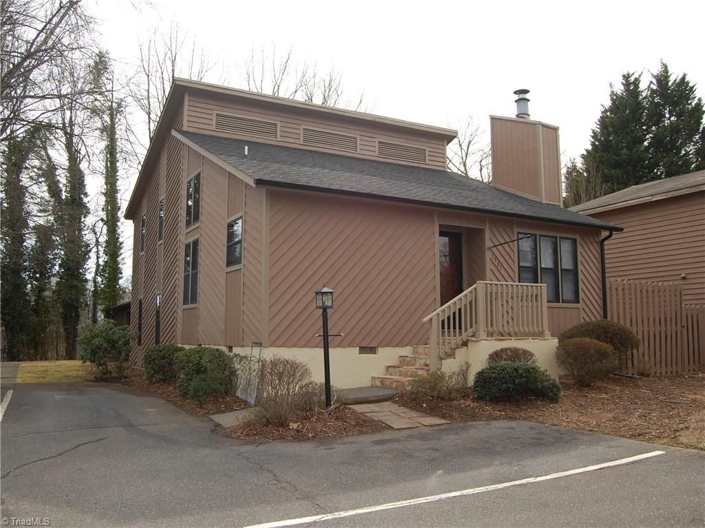 1901 Stonewood Drive, Winston-salem, NC 27103