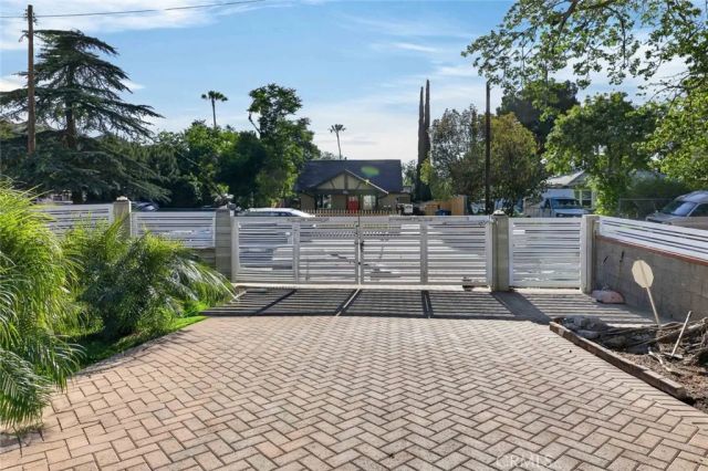 10154 Mount Gleason Avenue, Tujunga, CA 91042