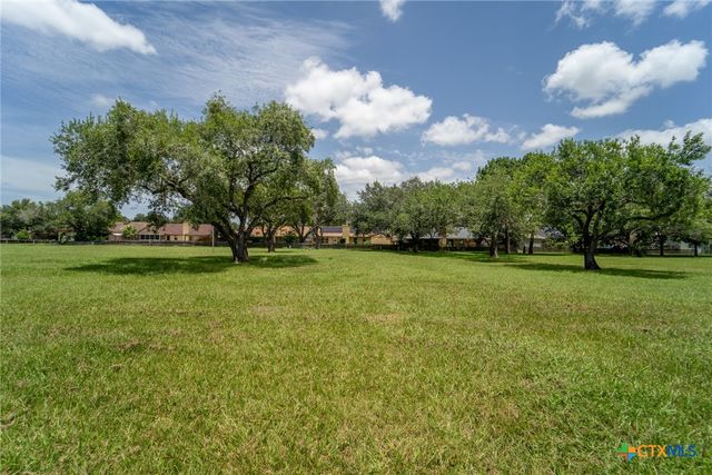 301 Antietam Drive, Victoria, TX 77904