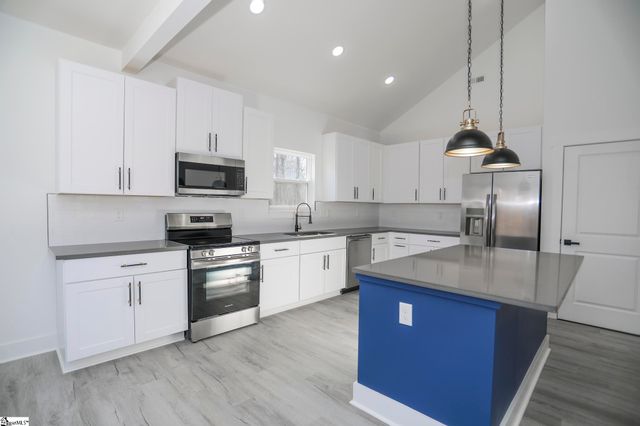 198 Saragota Avenue, Spartanburg, SC 29302