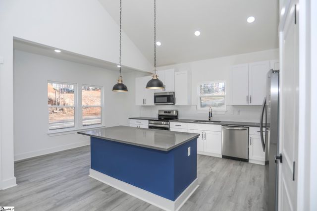 198 Saragota Avenue, Spartanburg, SC 29302