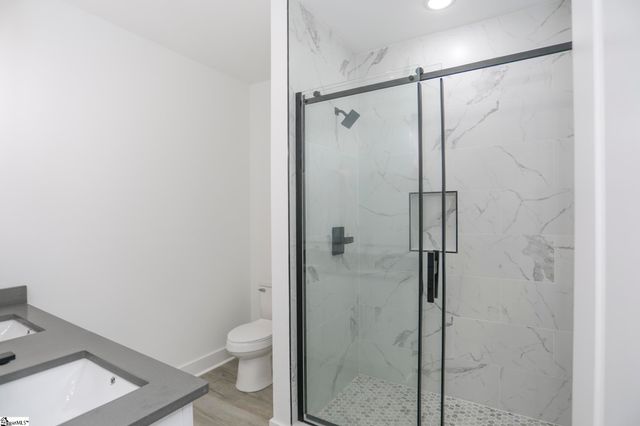 198 Saragota Avenue, Spartanburg, SC 29302