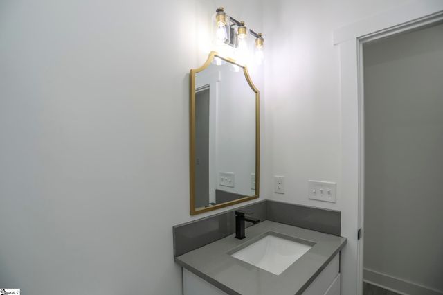 198 Saragota Avenue, Spartanburg, SC 29302