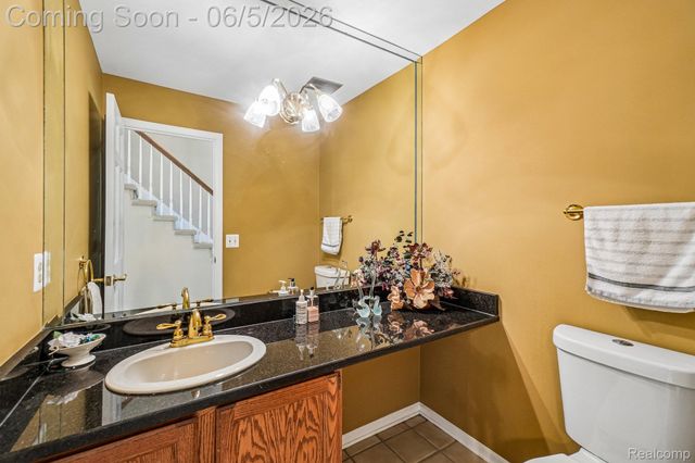 4523 Rivers Edge Drive, Troy, MI 48098
