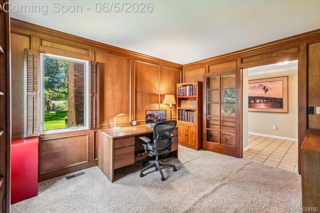 4523 Rivers Edge Drive, Troy, MI 48098