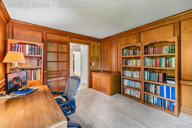 4523 Rivers Edge Drive, Troy, MI 48098
