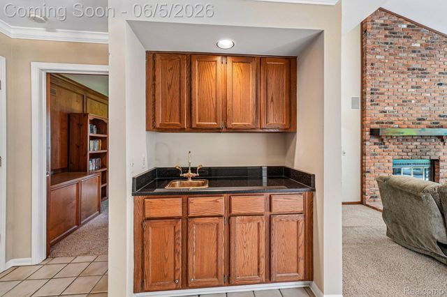 4523 Rivers Edge Drive, Troy, MI 48098
