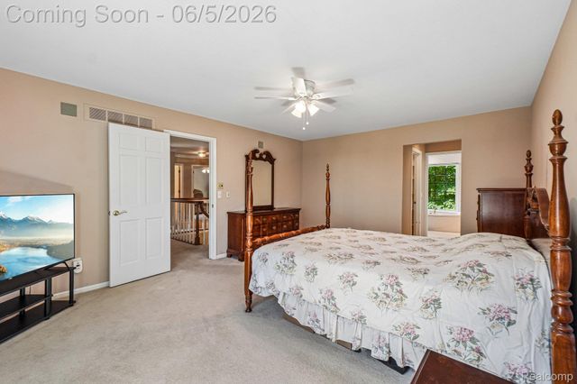 4523 Rivers Edge Drive, Troy, MI 48098
