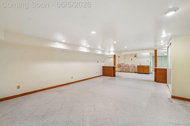 4523 Rivers Edge Drive, Troy, MI 48098
