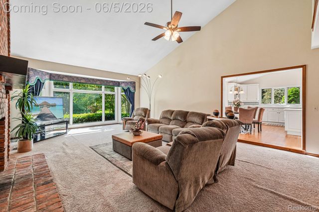 4523 Rivers Edge Drive, Troy, MI 48098