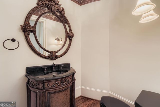 12620 Old Surrey Place, Roswell, GA 30075