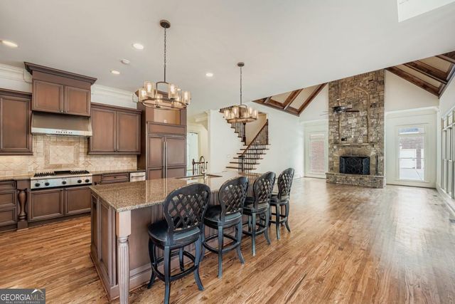 12620 Old Surrey Place, Roswell, GA 30075