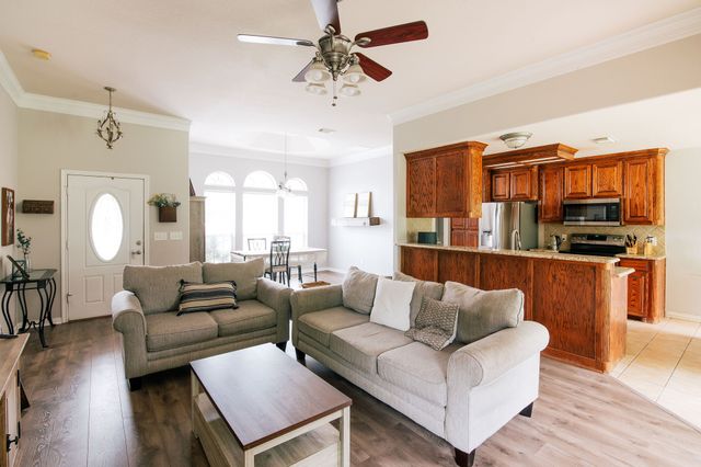 706 W Sherman Drive, Aubrey, TX 76227