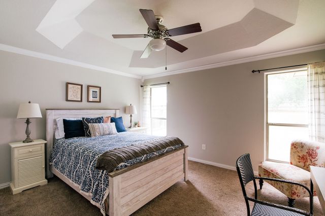 706 W Sherman Drive, Aubrey, TX 76227