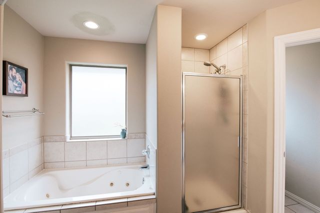 706 W Sherman Drive, Aubrey, TX 76227