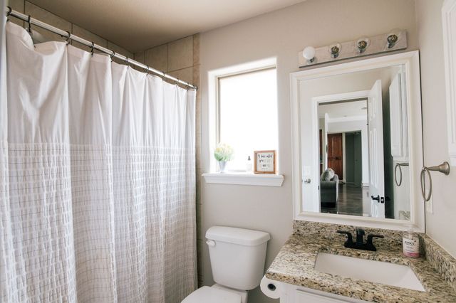 706 W Sherman Drive, Aubrey, TX 76227