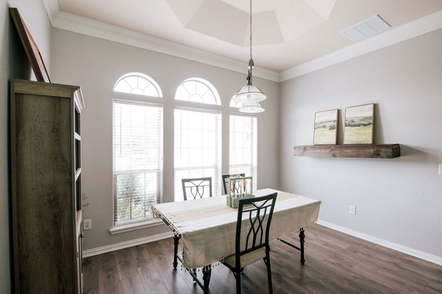 706 W Sherman Drive, Aubrey, TX 76227