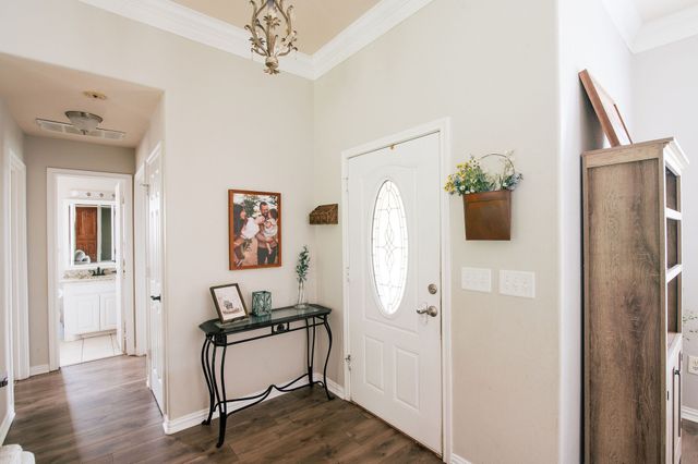 706 W Sherman Drive, Aubrey, TX 76227