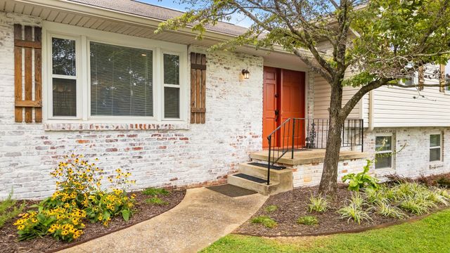 1723 Clayton Drive, Chattanooga, TN 37421
