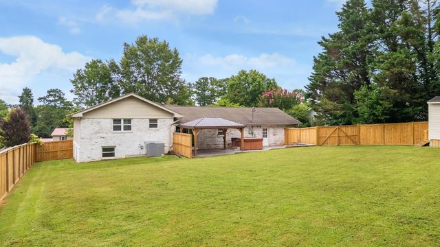 1723 Clayton Drive, Chattanooga, TN 37421