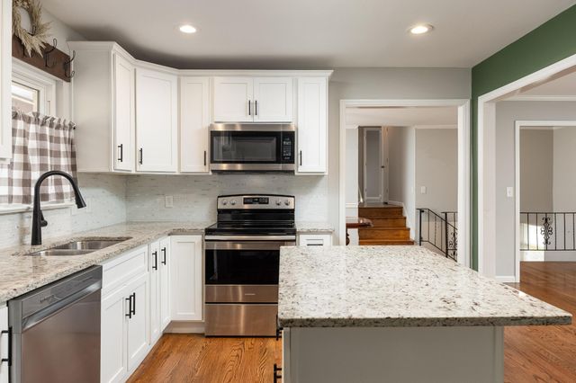 1723 Clayton Drive, Chattanooga, TN 37421