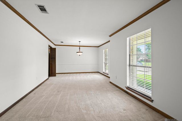 15664 Hogenville Ave, Baton Rouge, LA 70817