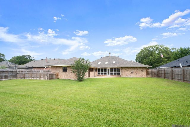 15664 Hogenville Ave, Baton Rouge, LA 70817