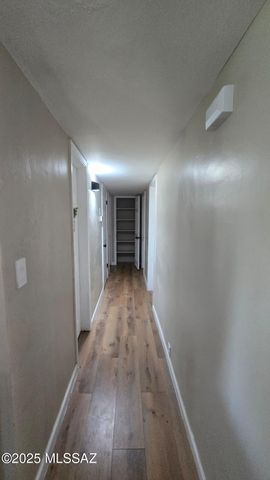 246 S Avenida De La Vista, Tucson, AZ 85710