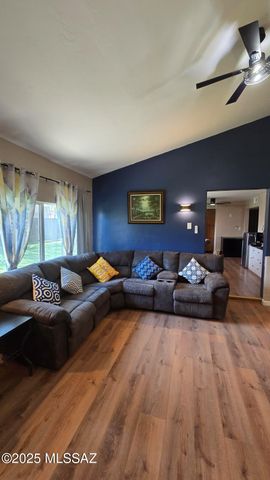 246 S Avenida De La Vista, Tucson, AZ 85710