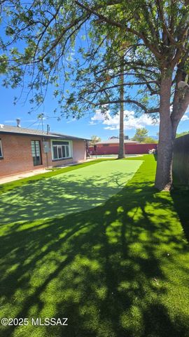 246 S Avenida De La Vista, Tucson, AZ 85710