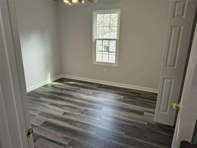 8579 Foxridge Drive, Winston, GA 30187