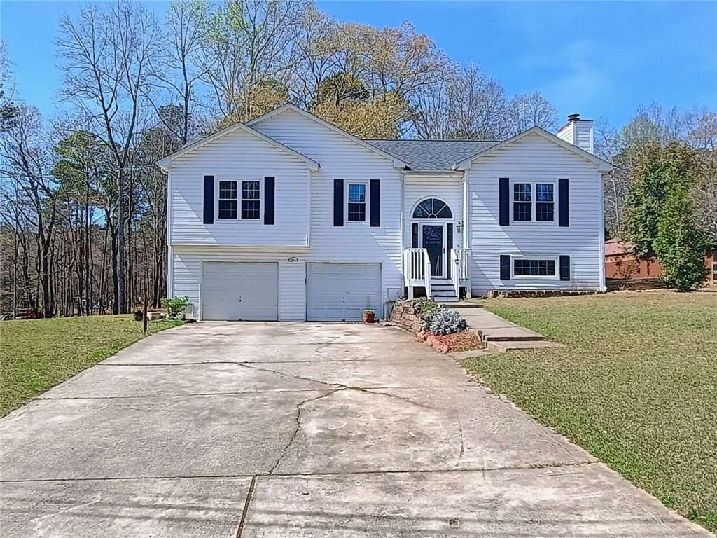 8579 Foxridge Drive, Winston, GA 30187