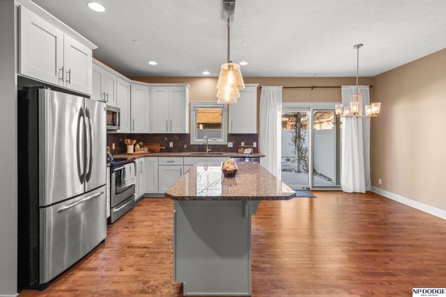 5138 Dodge Street, Omaha, NE 68132