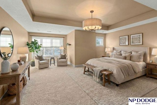 5138 Dodge Street, Omaha, NE 68132