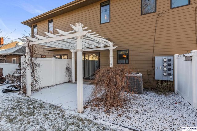 5138 Dodge Street, Omaha, NE 68132