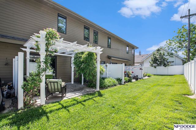 5138 Dodge Street, Omaha, NE 68132