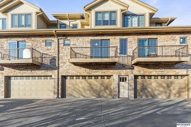 5138 Dodge Street, Omaha, NE 68132