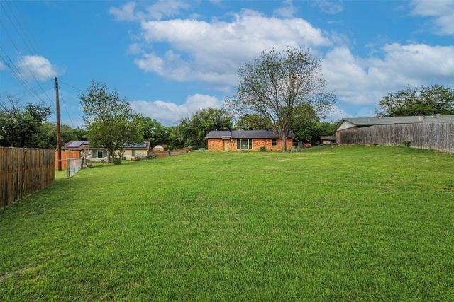 6405 Claude Court, Fort Worth, TX 76135