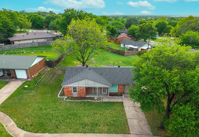 6405 Claude Court, Fort Worth, TX 76135